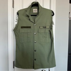 NWOT Tribe Kelley Vest
